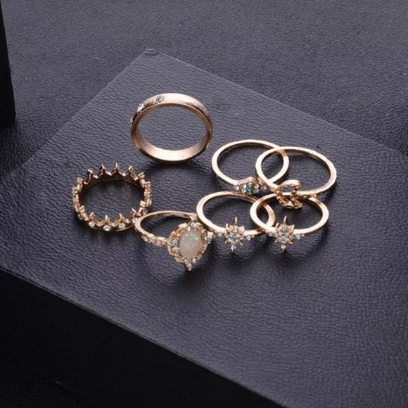 Golden Celestial Princess Midi Ring Set - Picture 5 of 8